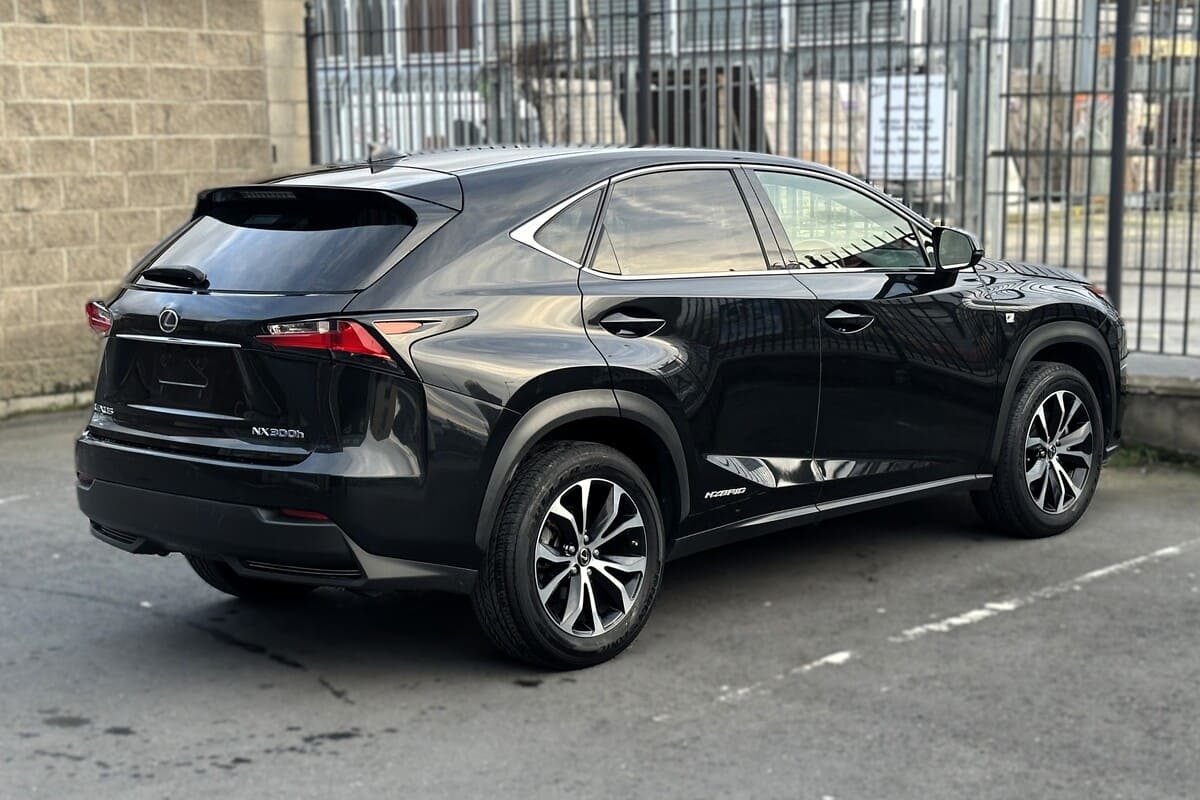 Lexus NX300h